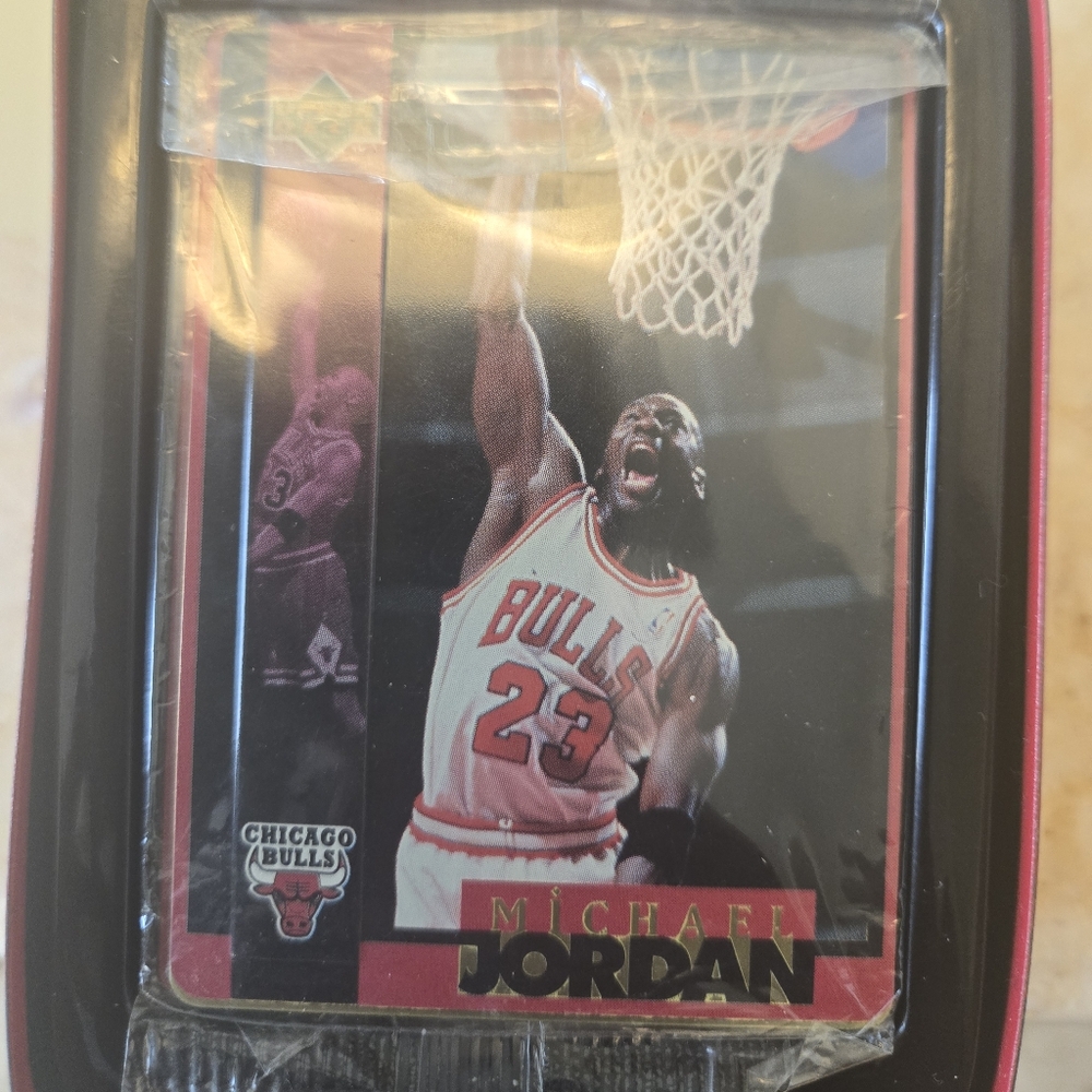 Michael Jordan All-Metal Collector 6 Cards w/Tin  - Red and Black